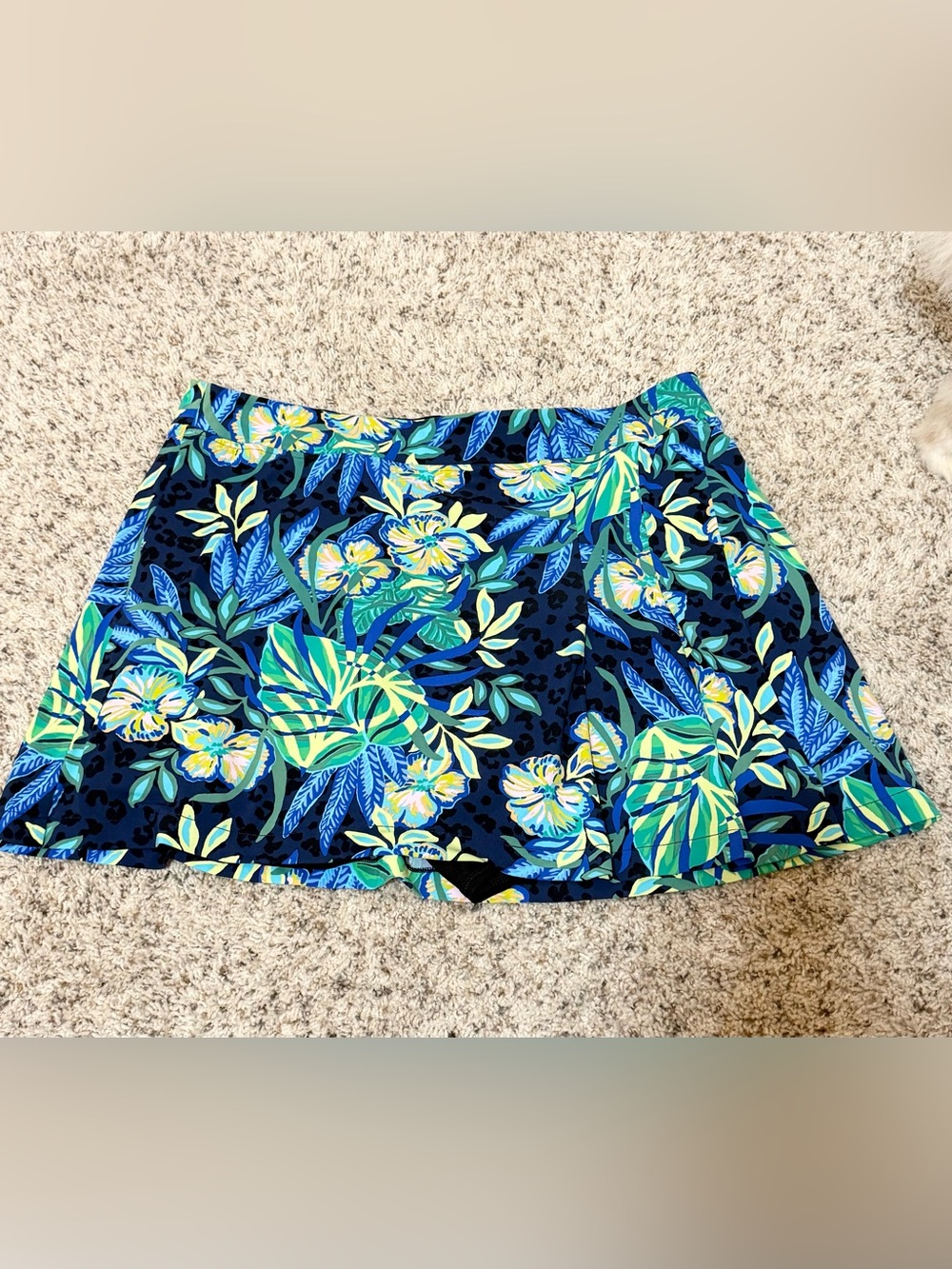 Lilly Pulitzer Luxletic XL Blue floral print athletic skort